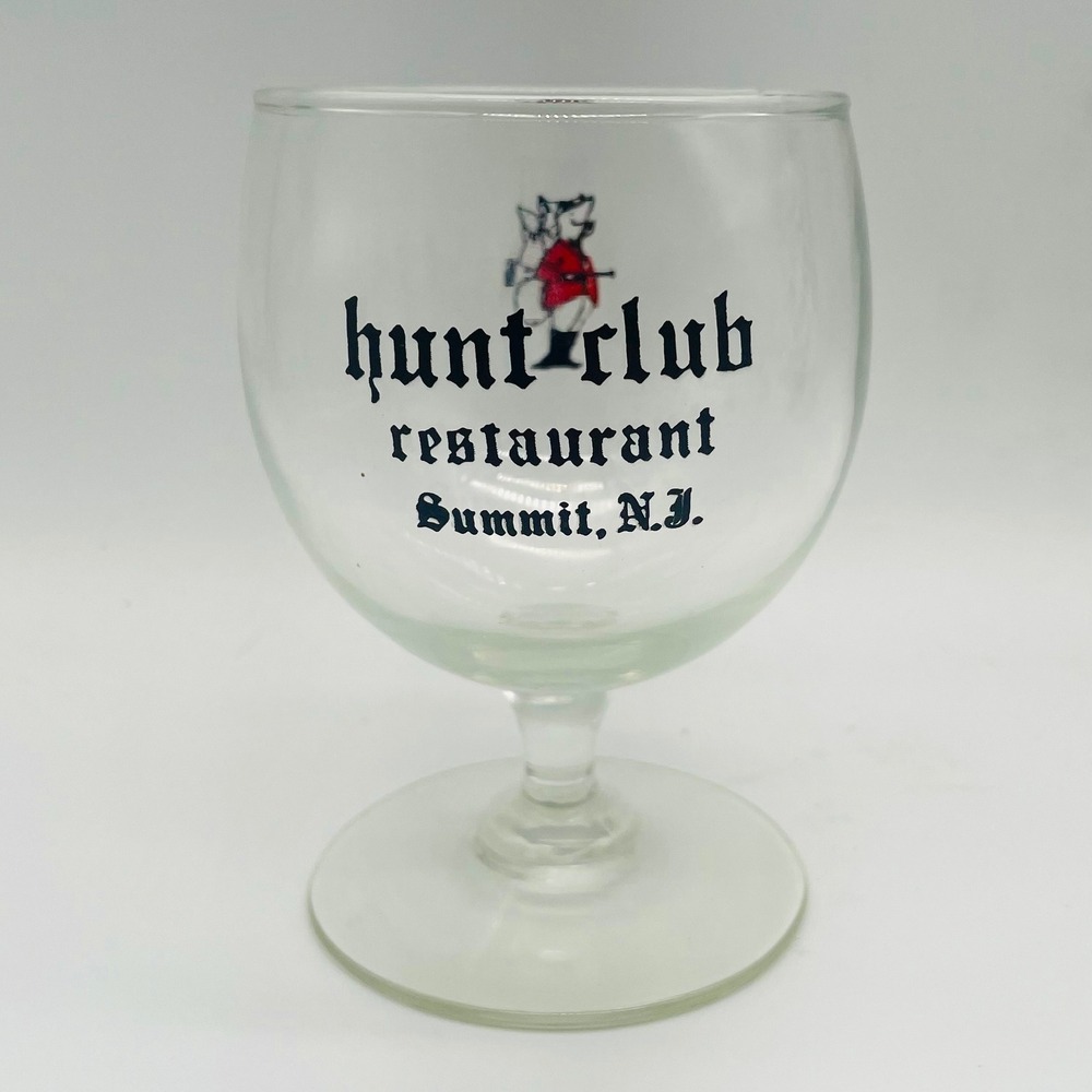 Hunt Club Restaurant Souvenir Glass Stemmed Goblet Fox Hunter Summit NJ